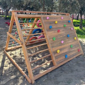 Alternative view of AHŞAP ÜÇGEN TIRMANMA MERDİVENİ 4 LÜ